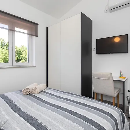 Sandrina Villa Vrh (Krk)